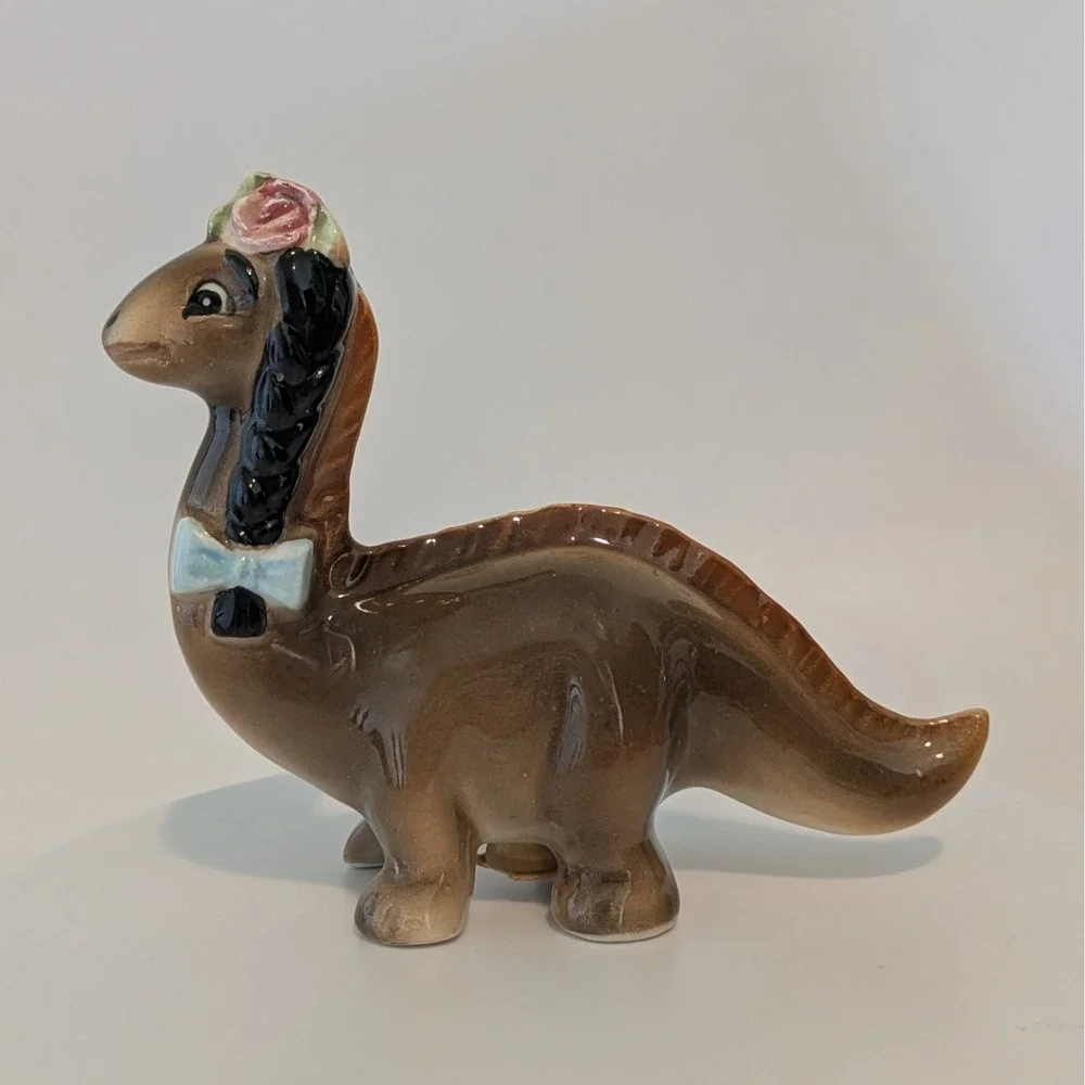 Vintage 1950s Norcrest Dinosaur Salt And pepper Shakers. Braids Teeth Boy Girl‎